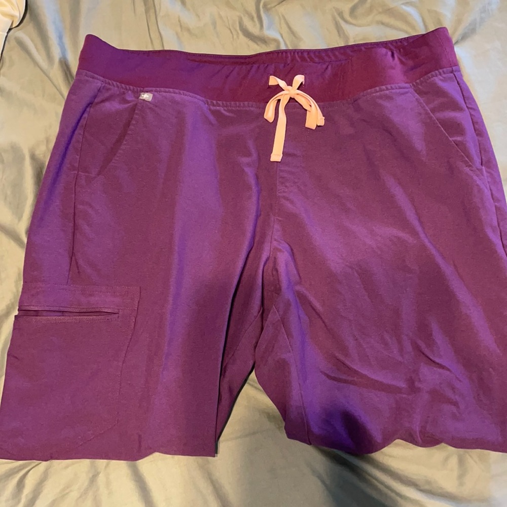 Figs Zamora Jogger Scrub pants in Ultra Violet